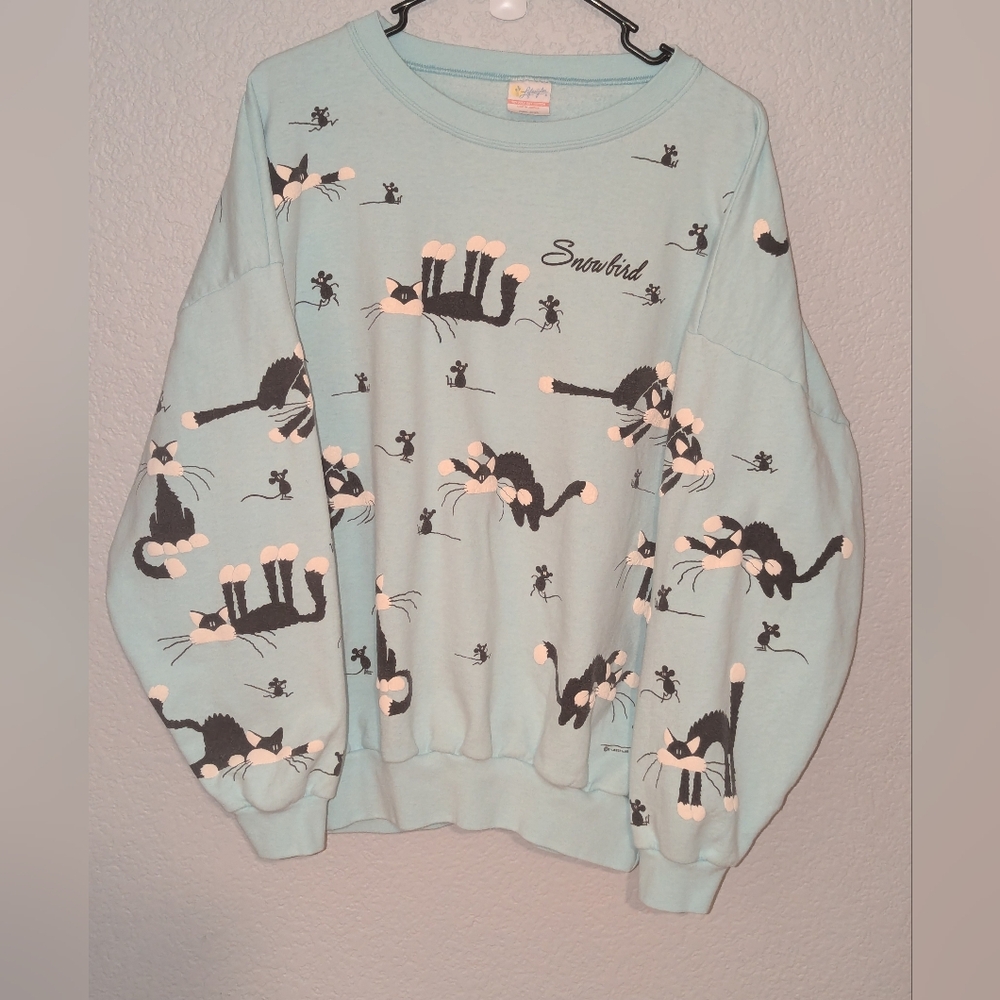 Cat and Mouse "Snowbird" Lifestyles Vintage Sweatshirt